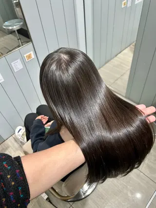 ロング カラー 小澤 一稀のヘアスタイル