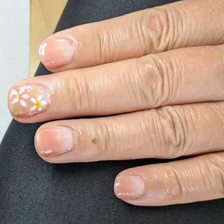 ネイル 高森 知美のネイルデザイン