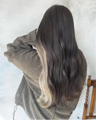 ロング カラー Chlan所属・石井 みいみのヘアスタイル