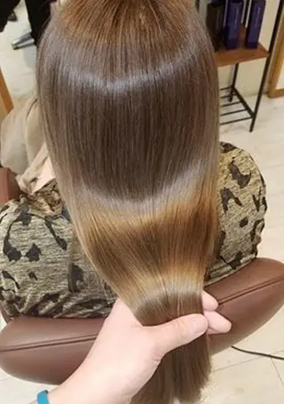 KAEDE🎀 ジャニオタ美容師のヘアスタイル