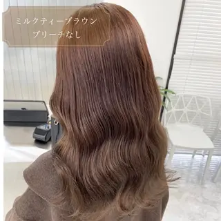 ロング カラー ナチュラルベージュ 🧸yuuna🧋のヘアスタイル