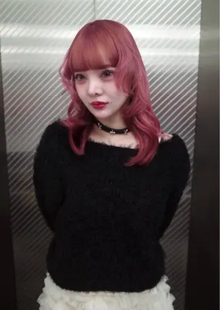 ミディアム カラー Momoka🪷 /ハイトーンのヘアスタイル