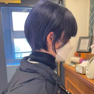 ショート カラー レイヤー/ブリーチ ♥️【木坂 桃歌】のヘアスタイル