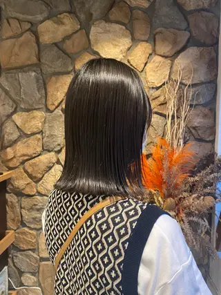 セミロング 小玉 唯依のヘアスタイル