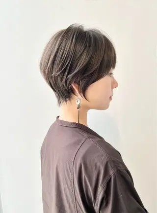 ショート カラー ⭐️小顔ショート⭐️ 大鷲拓海のヘアスタイル