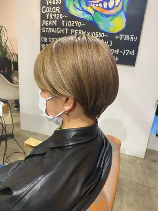 ショート 小日向 沙織のヘアスタイル