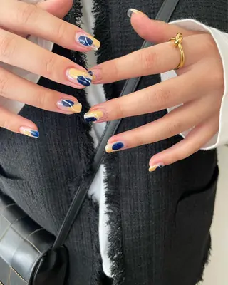 ネイル kiii.__ ✴︎*のネイルデザイン