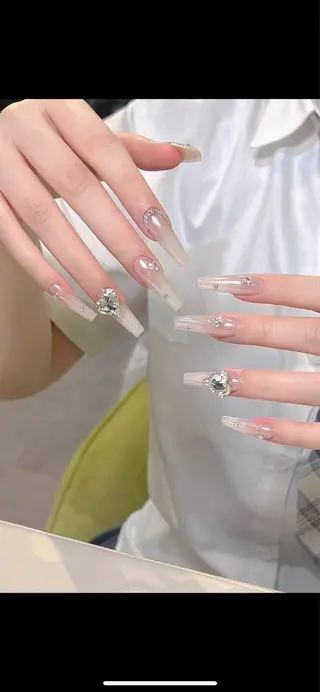 ネイル LULU Nail salonみどりのネイルデザイン