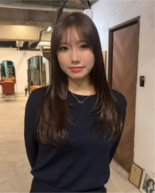 ロング amy.所属・amy.館澤 鮎奈のヘアスタイル