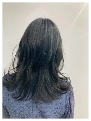 ミディアム カラー ブリーチ&似合せボブ 田中寛十のヘアスタイル