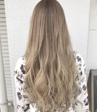 ロング カラー レイヤーカット匠 イソザキノリユキのヘアスタイル