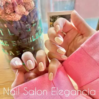 カラー ネイル Elegancia. Hiromiのネイルデザイン