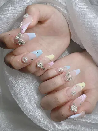 ネイル Lee Nailsのネイルデザイン