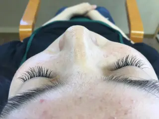 マツエク・マツパ ヘアーインスタジオディアーズ所属・仁平 千賀子のマツエク・マツパデザイン