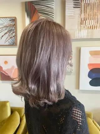 セミロング カラー 栞南🌼/艶カラー/ 髪質改善/ナチュラルのヘアスタイル