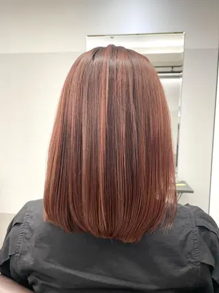 カラー AIRI layer cut hairのヘアスタイル