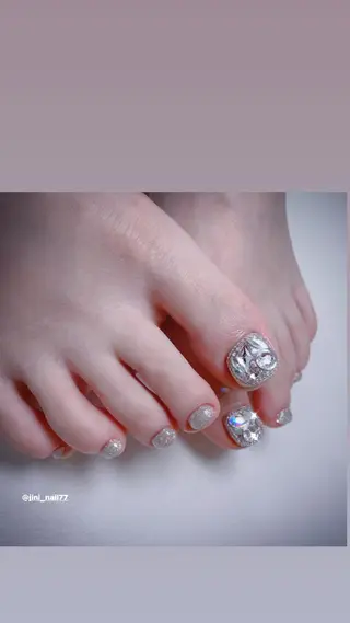 ネイル JINI NAIL所属・ジニ ネイルのネイルデザイン