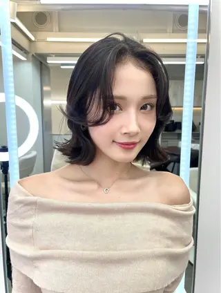 ミディアム Beleza shibuya所属・柏木 理那のヘアスタイル