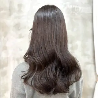 ロング カラー 美容室eTONe仙台駅前所属・艶髪‎カラー🤍 RIKAのヘアスタイル