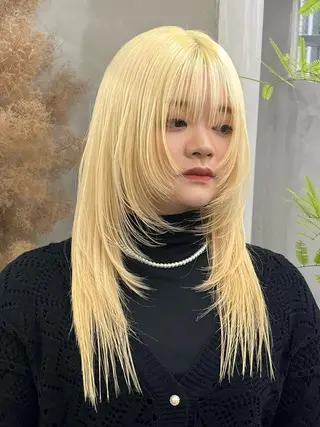 セミロング カラー ウルフ/レイヤー ⚡️ITSUKU⚡️のヘアスタイル