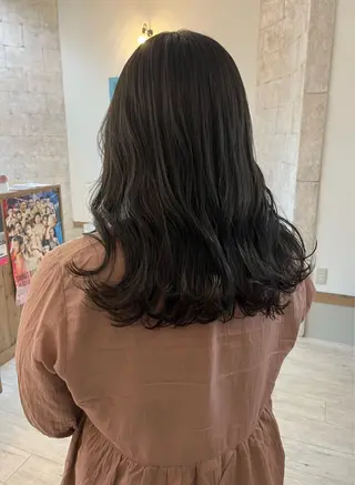 セミロング カラー Agu hair time所属・time_ メラニーのヘアスタイル