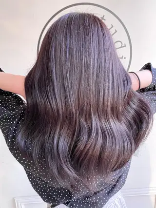 セミロング カラー 川越 輝梨奈のヘアスタイル