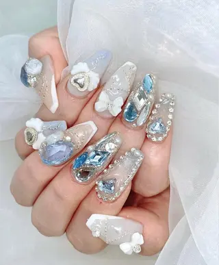 ネイル Lyna 池袋のネイルデザイン