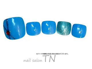 ネイル 矢川 まどかのネイルデザイン