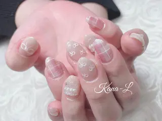 ネイル 芦辺 香奈のネイルデザイン