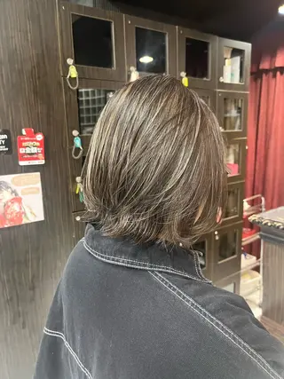 ショート カラー Eleanor立川北口所属・🦋YUI 髪質改善 ブリーチ　着付け🦋のヘアスタイル