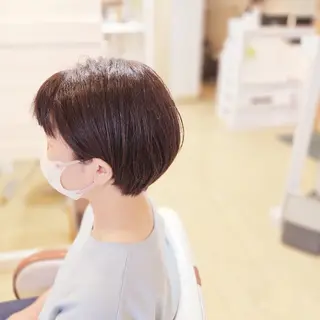 ショート カラー 田中 牧子のヘアスタイル