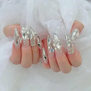 ミディアム れな 🌟のネイルデザイン