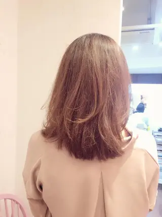 ロング 小柳 ゆかりのヘアスタイル