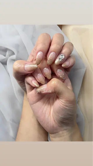 ネイル 𝐠𝐨𝐫𝐢 𝐧𝐚𝐢𝐥のネイルデザイン