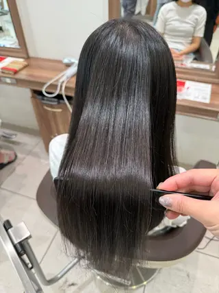 ロング 藤井 真奈美のヘアスタイル