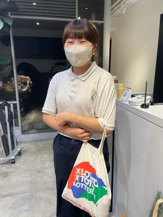 ショート カラー 斉藤 瑞恵のヘアスタイル