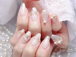 ネイル Queening 🦋のネイルデザイン