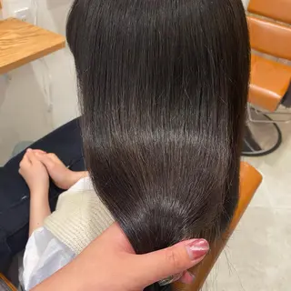 セミロング 猪股 華乃のヘアスタイル