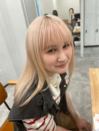 セミロング カラー ヘアアレンジ SHIAN八王子所属・SHIAN 八王子 🍑すずかのヘアスタイル