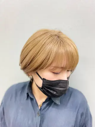 ミディアム カラー メンズ キッズ ネイル マツエク・マツパ アイブロウ 🌟ブリーチ特化型 ハイトーンカラー🌟のヘアスタイル