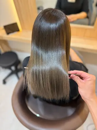 セミロング attrait南堀江所属・KAISEI髪質改善 /縮毛矯正のヘアスタイル