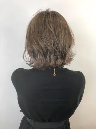 カラー デザインカラー Lienのヘアスタイル