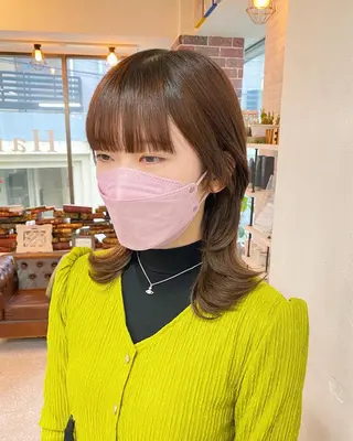 ミディアム カラー レイヤーウルフ エクステ磯部のヘアスタイル