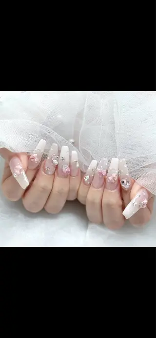 ネイル ZUZU AMEE NAILのネイルデザイン