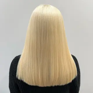 ロング カラー ヘアメイク アン/ ブリーチカラーのヘアスタイル