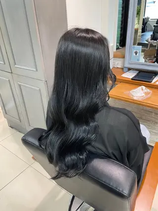 ロング センターパート/眉毛 メンズカットNEXTのヘアスタイル