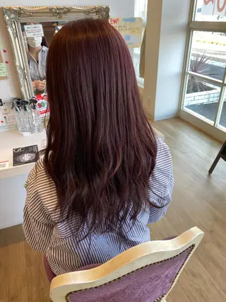ロング 岡本 真実のヘアスタイル