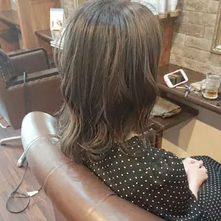 ミディアム カラー 美髪 カラーリストのヘアスタイル