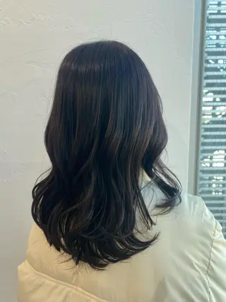 ミディアム カラー 鈴木 まゆのヘアスタイル