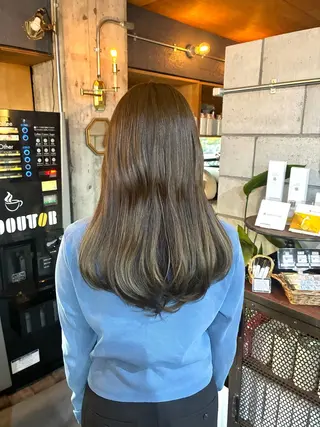 ロング カラー 古橋 由妃のヘアスタイル